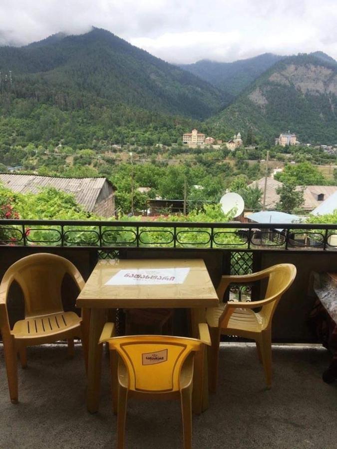 Achela'S Guesthouse Borjomi Ngoại thất bức ảnh